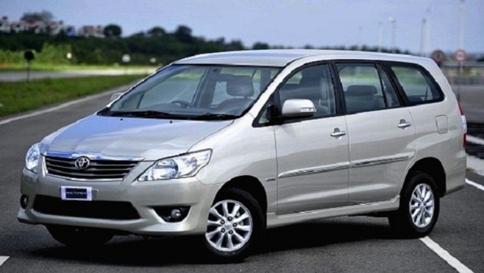 6 Seater Toyota Innova